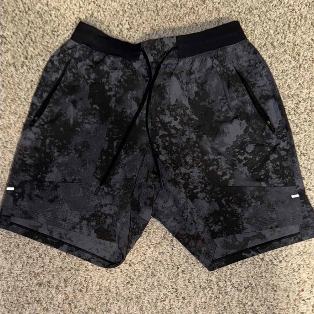 lululemon athletica Men's Black and Gray Athletic Shorts